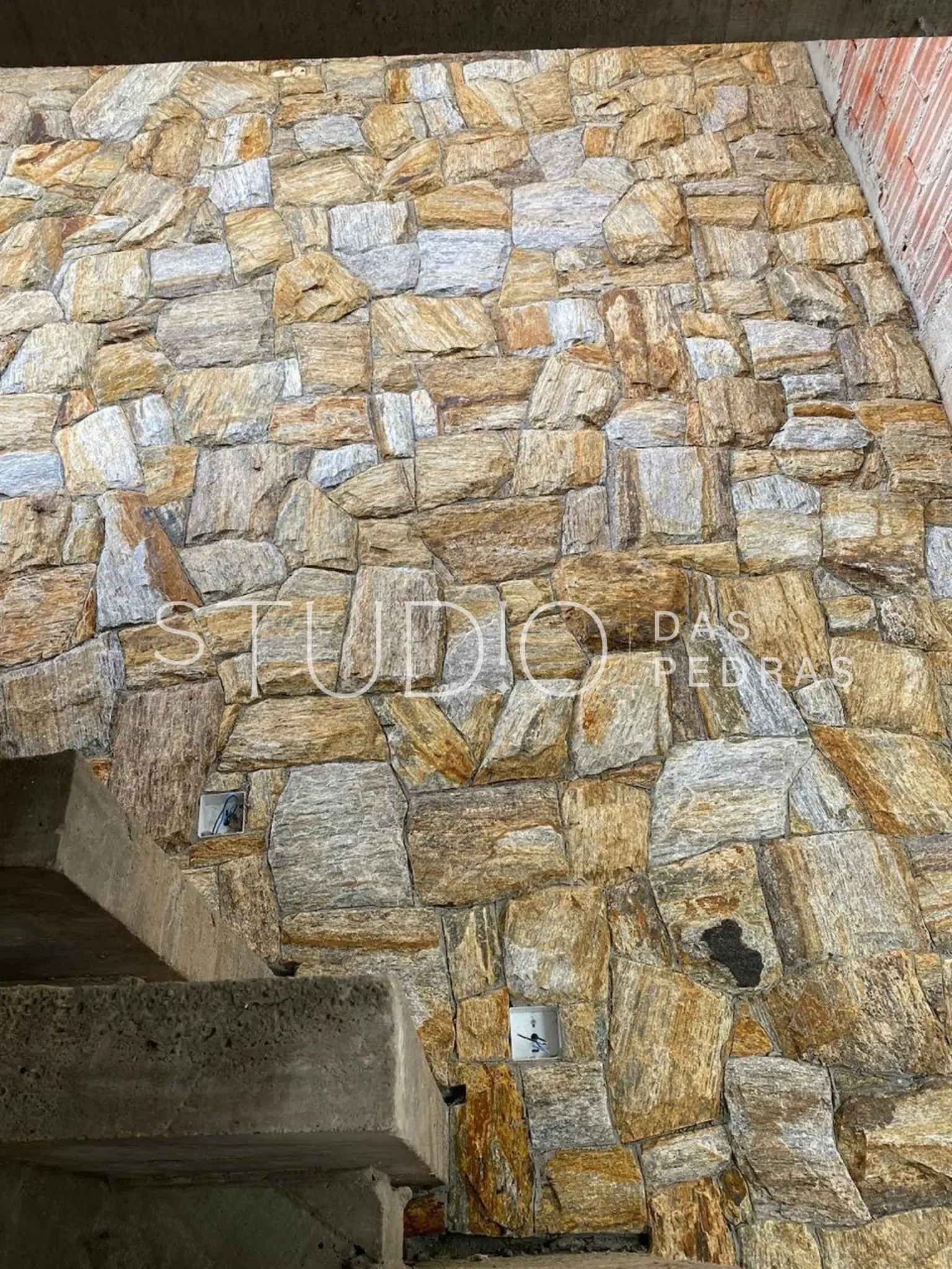 Pedra Madeira aplicada
